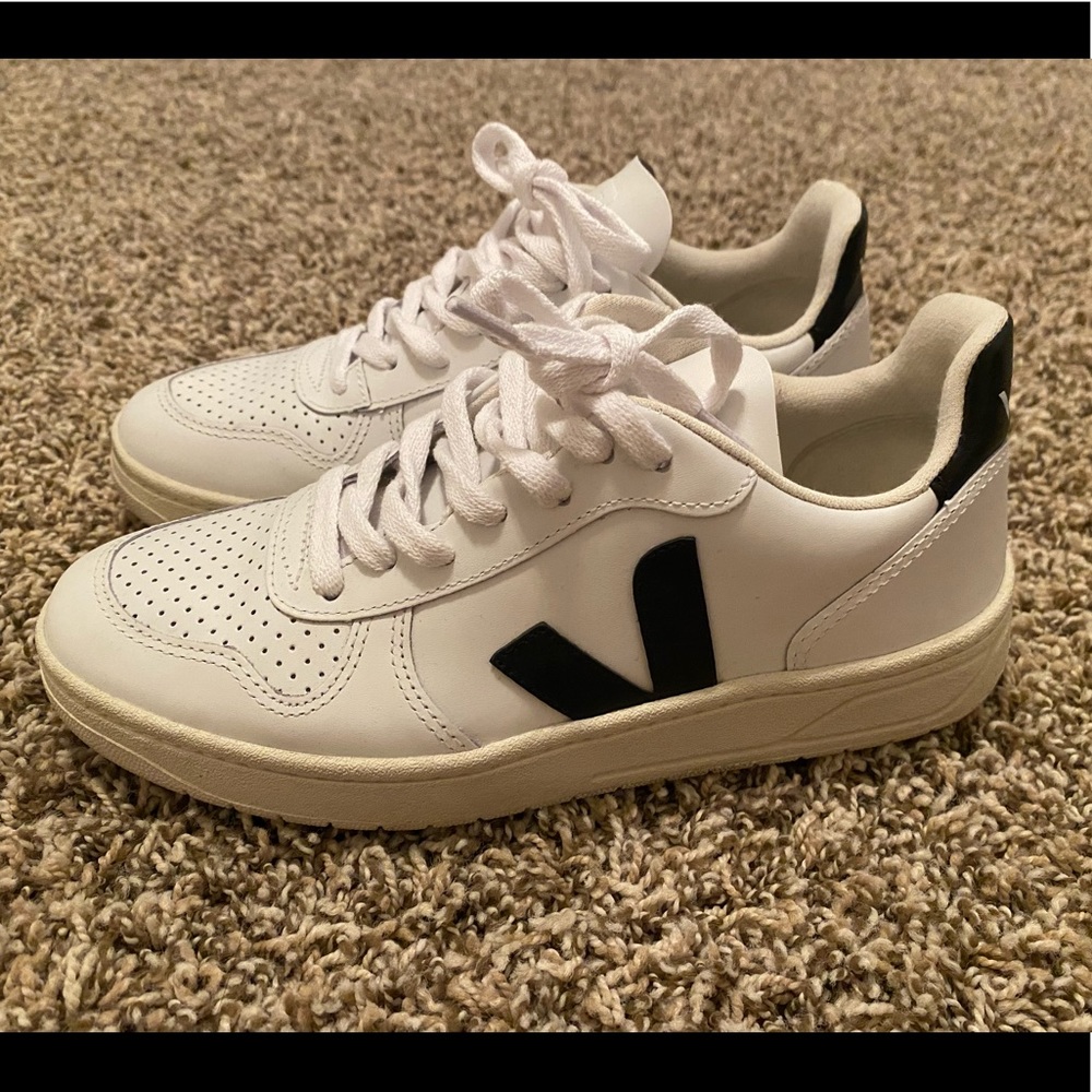 Veja sneakers